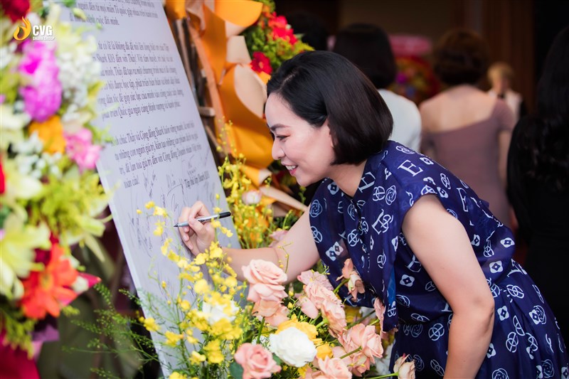 Ms Ngọc Phương: Hành Trình Trở Thành Bác Sỹ Doanh Nghiệp Tại CVG Shark Group